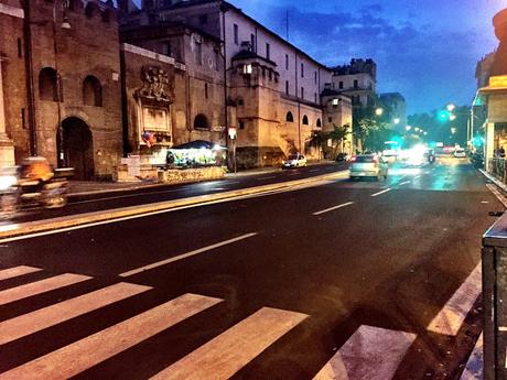 Foto&video. La folle trasformazione del Muro Torto in una pista di Formula 1. Ne riparleremo al prossimo incidente