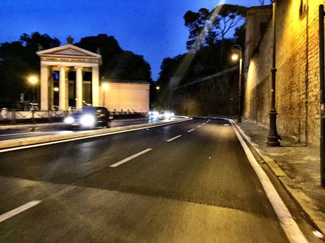Foto&video. La folle trasformazione del Muro Torto in una pista di Formula 1. Ne riparleremo al prossimo incidente