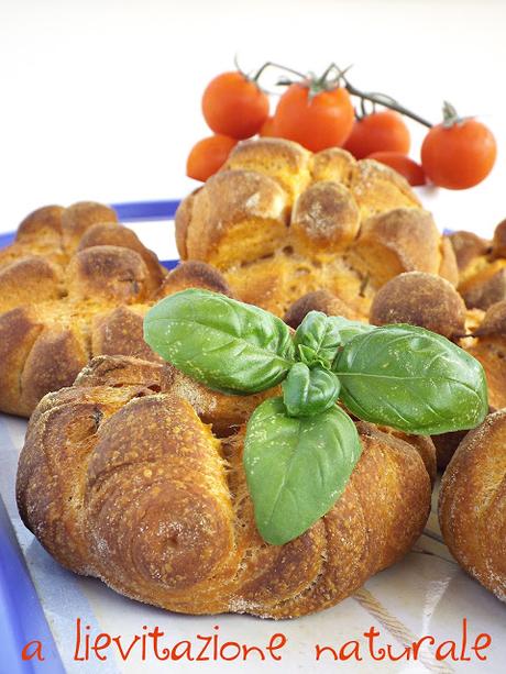 (Simil) Rosette al pomodoro e basilico