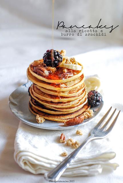 Pancakes alla ricotta e burro di arachidi | Ricotta and Peanut Butter Pancakes