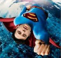 Renzi-superman.picchiata