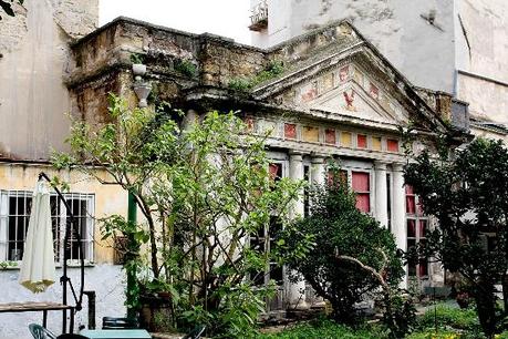 Palazzo Venezia. Un tuffo nel passato nel centro storico di Napoli