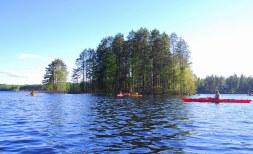 Finlandia e adrenalina: le attività dentro e fuori dall’acqua sul lago Saimaa