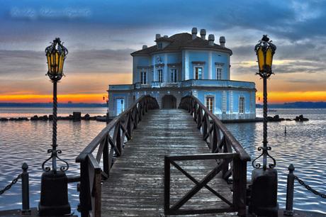 Visita guidata con spettacolo alla Casina Vanvitelliana