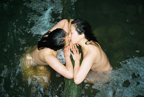 FOTOGRAFIA: Ren Hang, senza vestiti in Cina