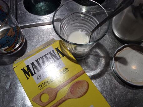 PANNA COTTA CON SALSA E FRAGOLE FRESCHE