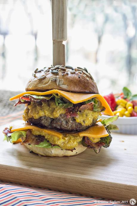 hamburger-carne-secondo-di-carne-contemporaneo-food