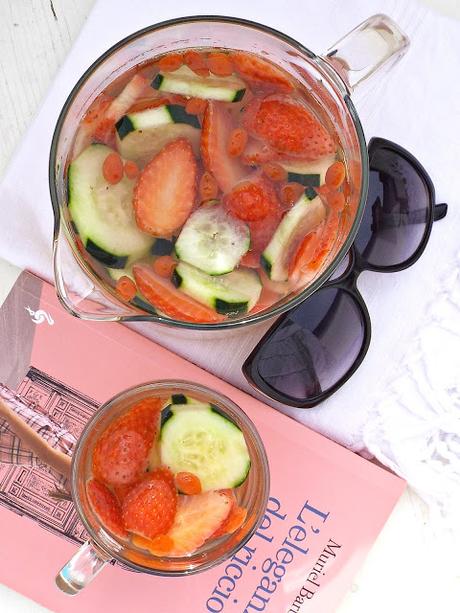 Detox water #5: Fragola, cetriolo e bacche Goji