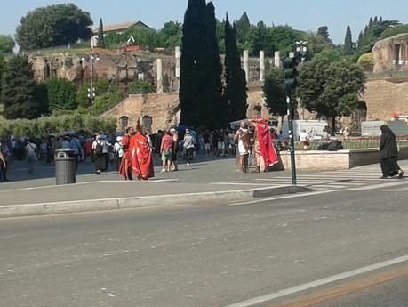 Un sabato ai Fori Imperiali e tante, tantissime domande che non avranno mai risposta. Proviamo a replicare noi!?
