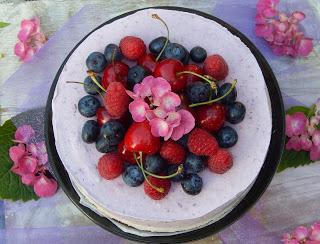 No-bake berry cheesecake