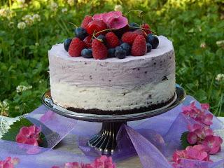 No-bake berry cheesecake