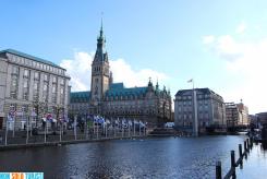 Amburgo: Gotico, mattoni rossi e un porto senza mare