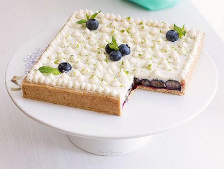 crostata con mirtilli e crema di menta e lime