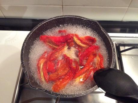 POMODORI ESSICCATI E CONSERVATI CON CAPPERI SOTT’OLIO