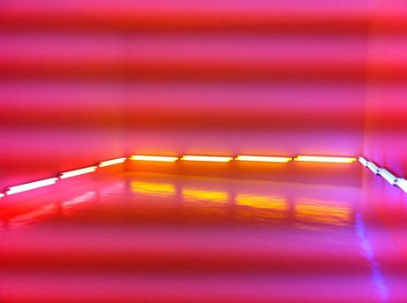 ARTE: I neon di Dan Flavin negli anni '60