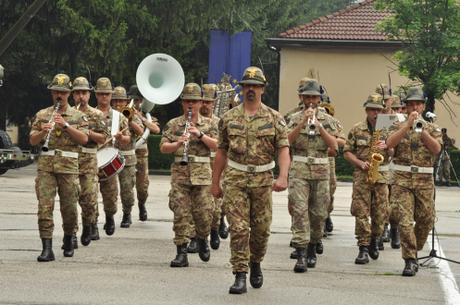 Trento/ Caserma “Gavino Pizzolato”, 2° Artiglieria Terrestre. Dopo 106 anni il glorioso Reggimento Alpino viene soppresso