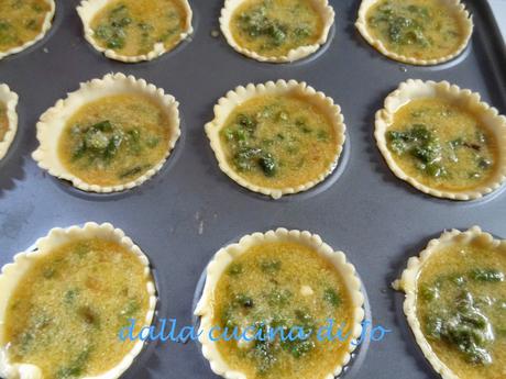 Frittatine agli asparagi vestite di brisée