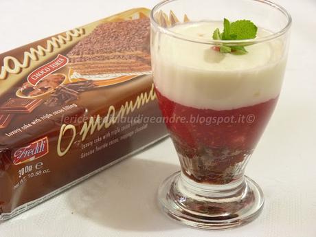 Panna cotta con gelatina di lamponi e torta O'mamma Choco Freddi