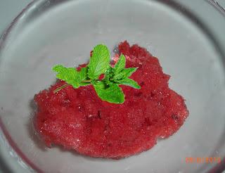 Sorbetto di fragole allo zenzero e menta