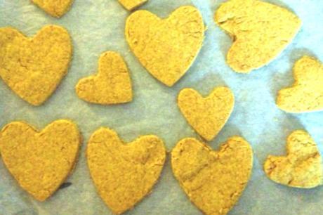 Biscotti salati alla curcuma con babaganoush di carote foto 1 (1)
