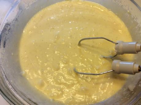 TORTA MORBIDA CON CILIEGIE