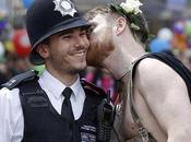 polizia l'orgoglio Pride