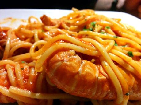 dove mangiare pesce a venezia: spaghetti alla busara