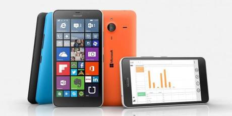 Lumia 930 e Lumia 640 XL 3G, in offerta da Unieuro con Fitbit Flex