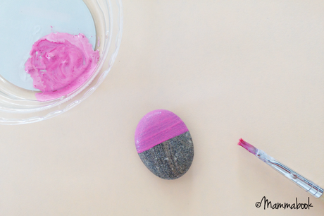 DIY da sassolino a spilla casetta – DIY handpainted stone house brooch DIY da sassolino a spilla casetta – DIY handpainted stone house brooch