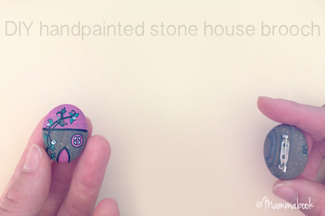DIY da sassolino a spilla casetta – DIY handpainted stone house brooch