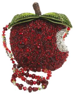 Mary Frances_MR10-187 First Bite_330 €