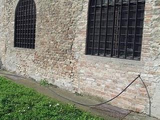 Duomo di Fidenza: succede anche questo, da anni.