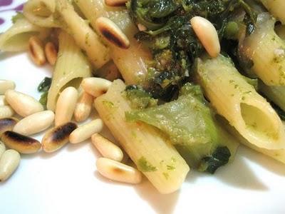 FUORI MENU - PENNE ALLE CIME DI RAPA, MELA VERDE E PINOLI -  PENNE WITH CIMA DI RAPA, APPLE AND PINE NUTS