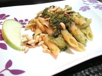 FUORI MENU - PENNE ALLE CIME DI RAPA, MELA VERDE E PINOLI -  PENNE WITH CIMA DI RAPA, APPLE AND PINE NUTS