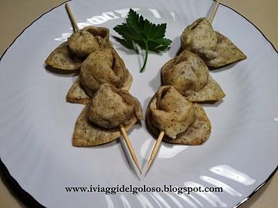 SPIEDINI  DI TORTELLI SARACENI  FRITTI