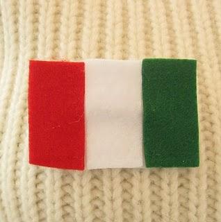 Festa dell'Unità d'Italia: spillette tricolore fai da te