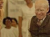 Benjamin Button, aiutaci