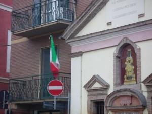 bandiera italiana tricolore monserrato