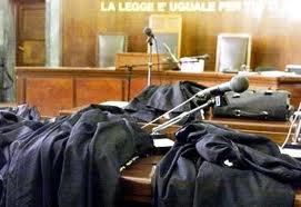 Giustizia disastrata: la pioggia blocca un' udienza di camorra