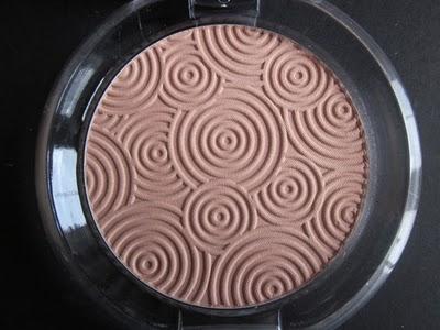 Essence: Mineral Compact Powder... 99cent!
