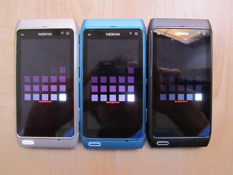 Problemi al display per i Nokia N8 e C7