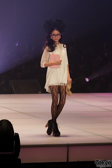 TOKYO GIRLS / S/S 2011 / FASHION BRANDS