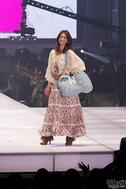 TOKYO GIRLS / S/S 2011 / FASHION BRANDS