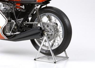 Honda CB 750 Racing by Tamiya