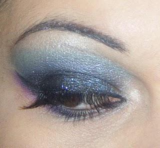 FOTD 17 MARZO 2011 - dark blue glitter