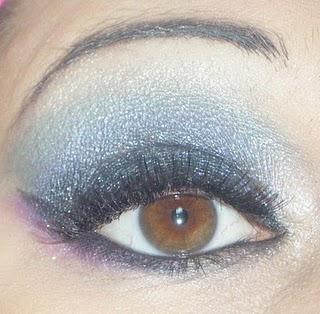 FOTD 17 MARZO 2011 - dark blue glitter