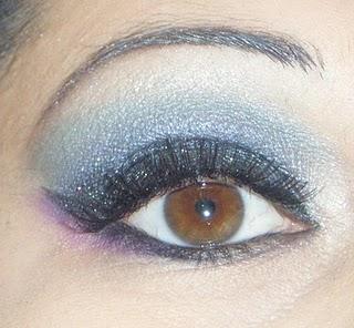 FOTD 17 MARZO 2011 - dark blue glitter