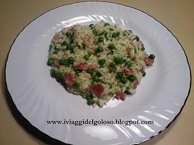 RISOTTO CON PROSCIUTTO  E PISELLI