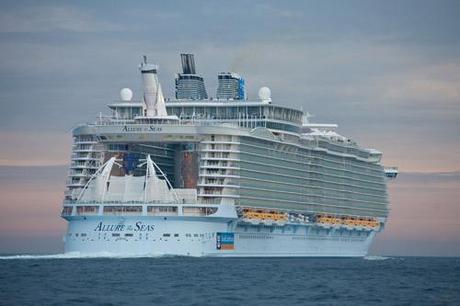 Oasis/allure of the Seas forse nel Mediterraneo nel 2014