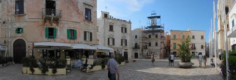 nel blu dipinto di blu di Polignano a Mare